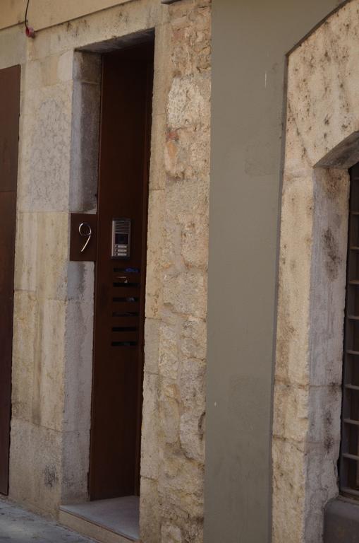 Girona Housing Ginesta 9 Apartment Luaran gambar