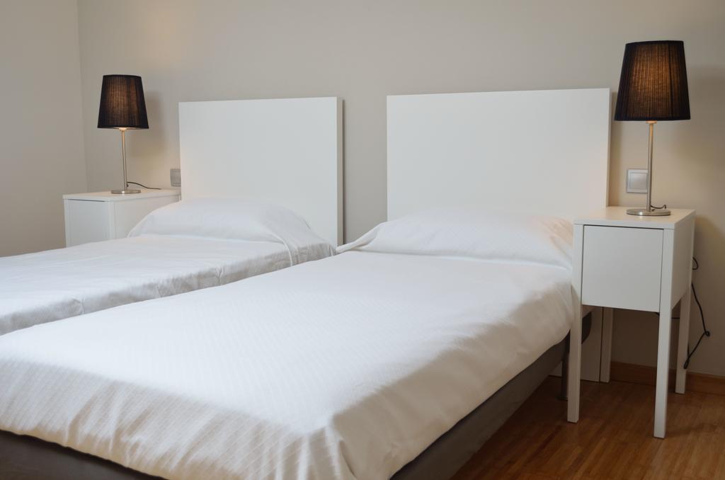 Girona Housing Ginesta 9 Apartment Bilik gambar