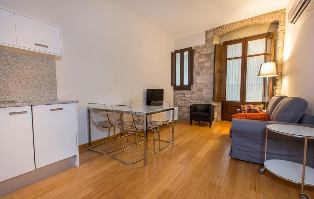Girona Housing Ginesta 9 Apartment Luaran gambar