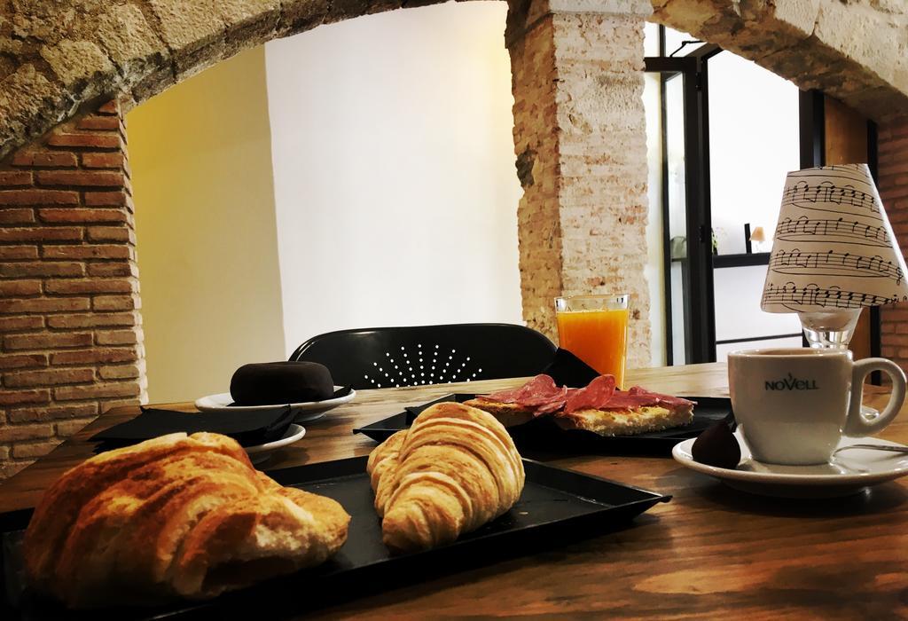 Girona Housing Ginesta 9 Apartment Luaran gambar
