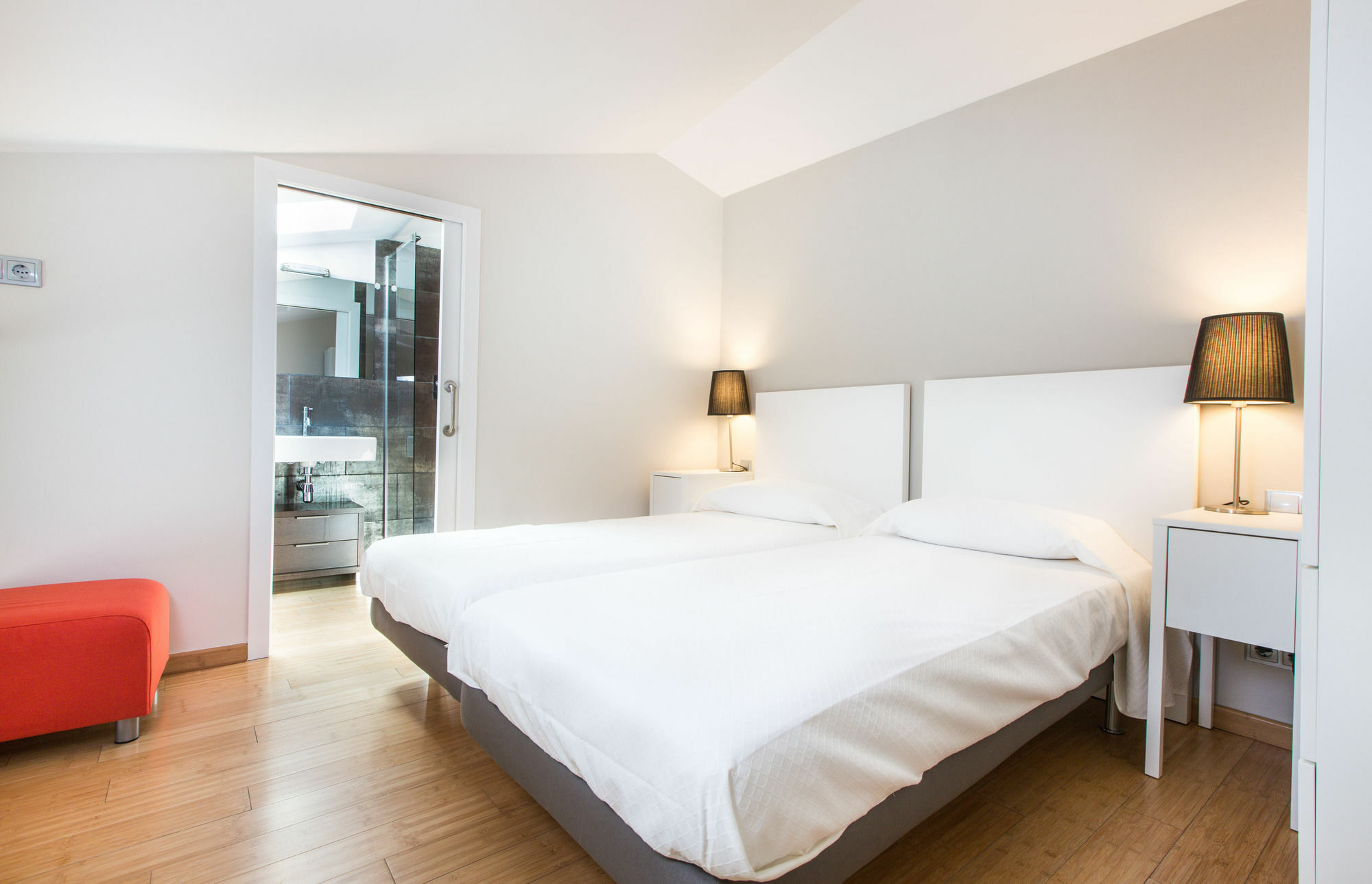 Girona Housing Ginesta 9 Apartment Luaran gambar